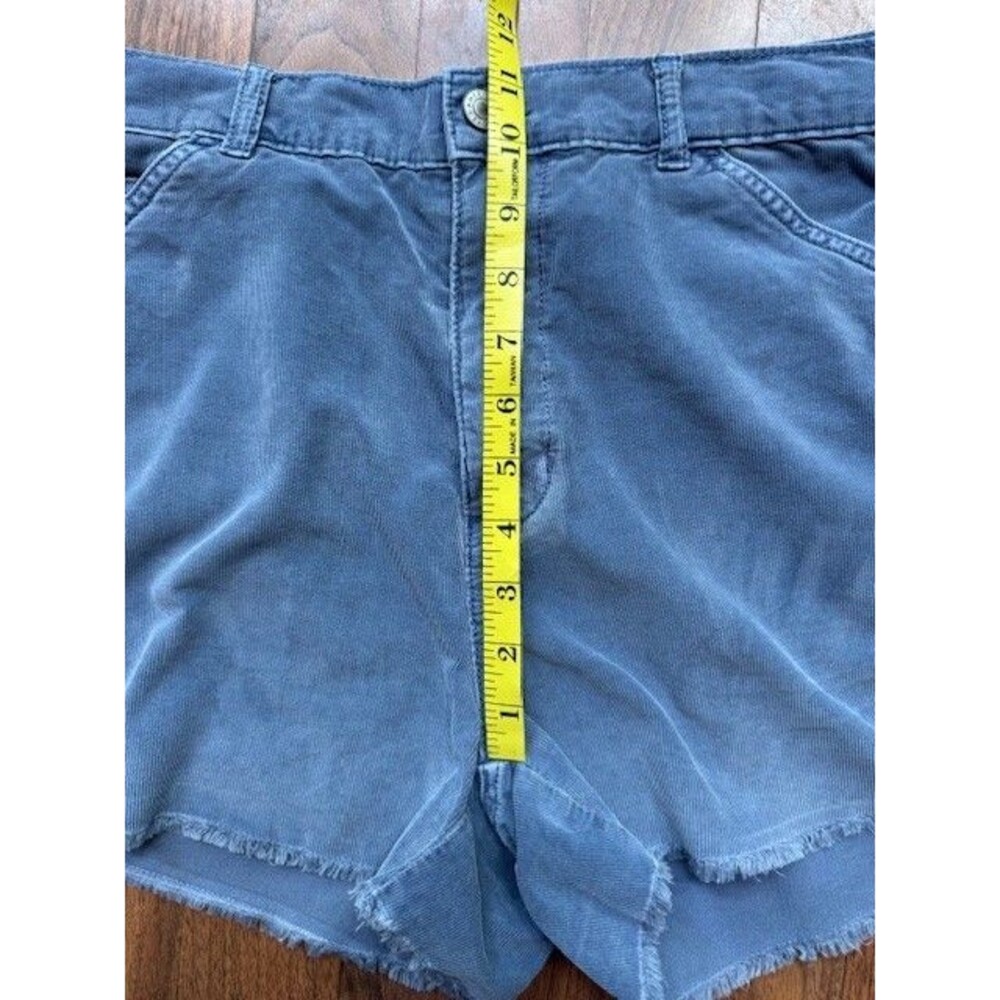 American Eagle Blue Corduroy Highest Rise 90s Boyfriend Short Size 12 (See Desc) - Picture 10 of 10